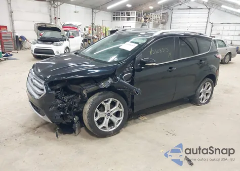 2017 Ford Escape Titanium из США, поврежденный, VIN 1FMCU9J90HUB75898